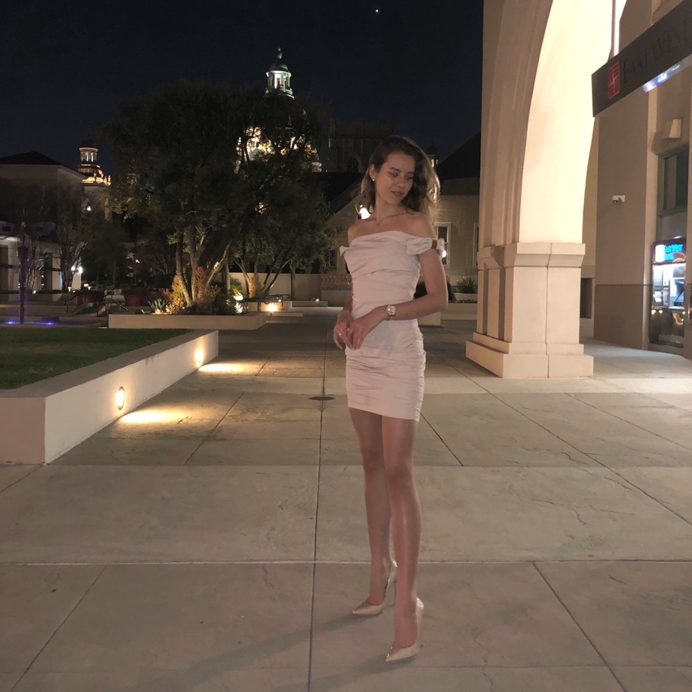 Elisabetta Franchi beige dress. Designer.
